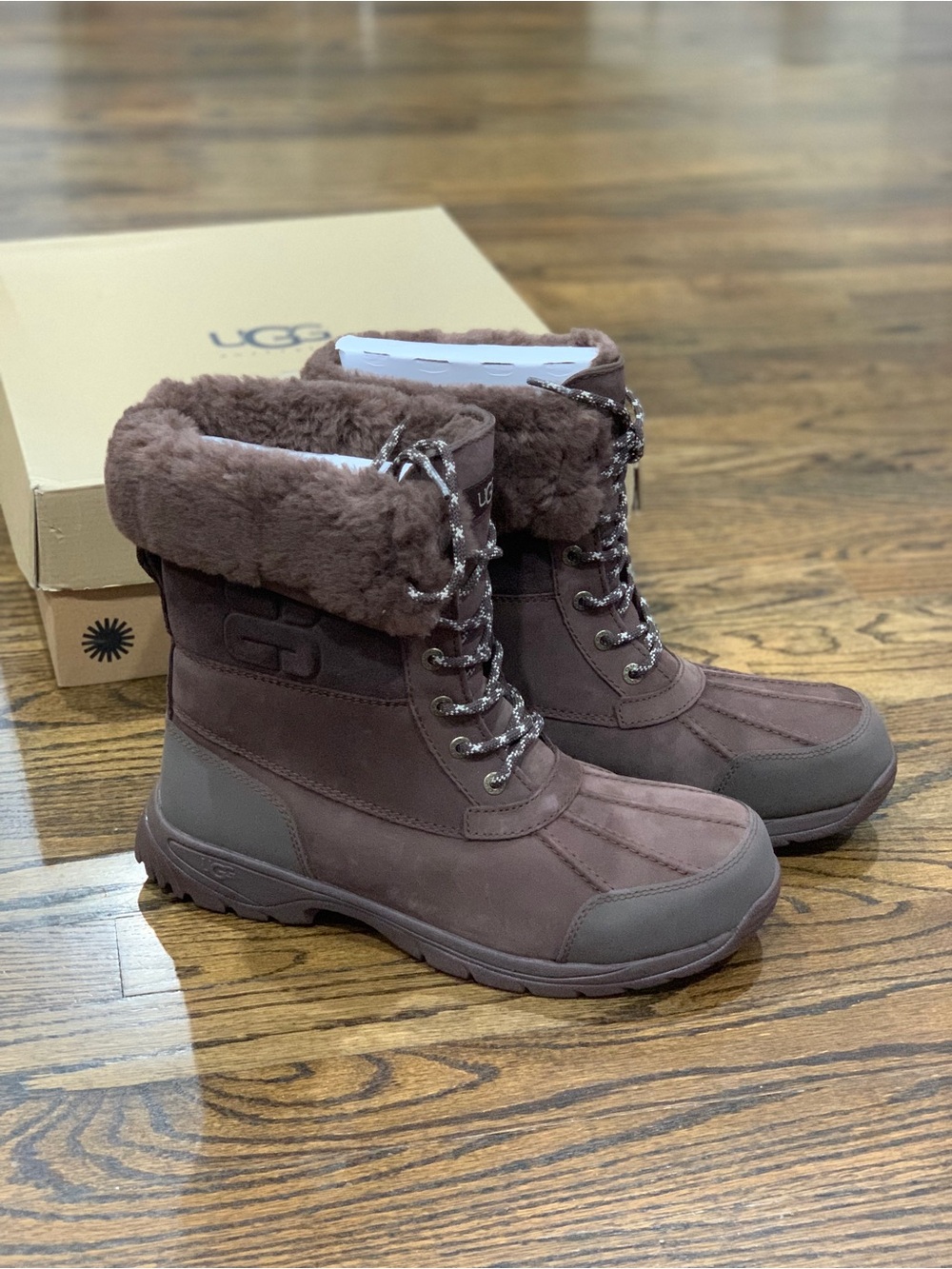New Ugg Butte Winter Waterproof Boots with Logo Burnt Cedar Men’s Size 10.5